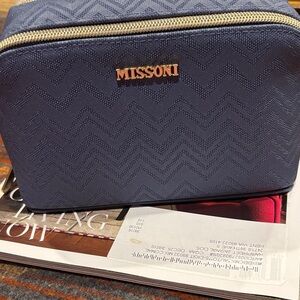 Missoni Chevron Pattern Toiletry Bag in Blue